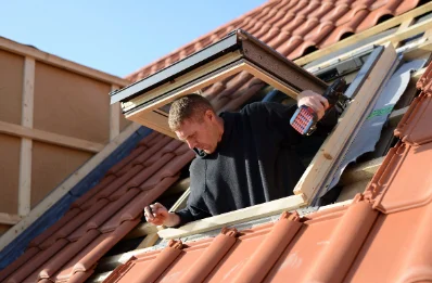 Pose de fenêtres de toit Velux à Mesnac